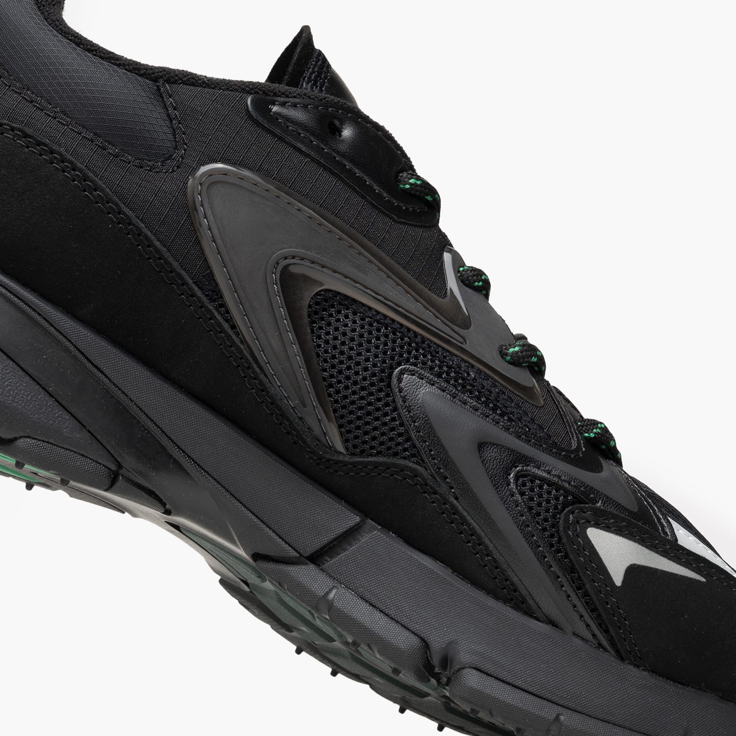 Lacoste Neo.Tech-Black