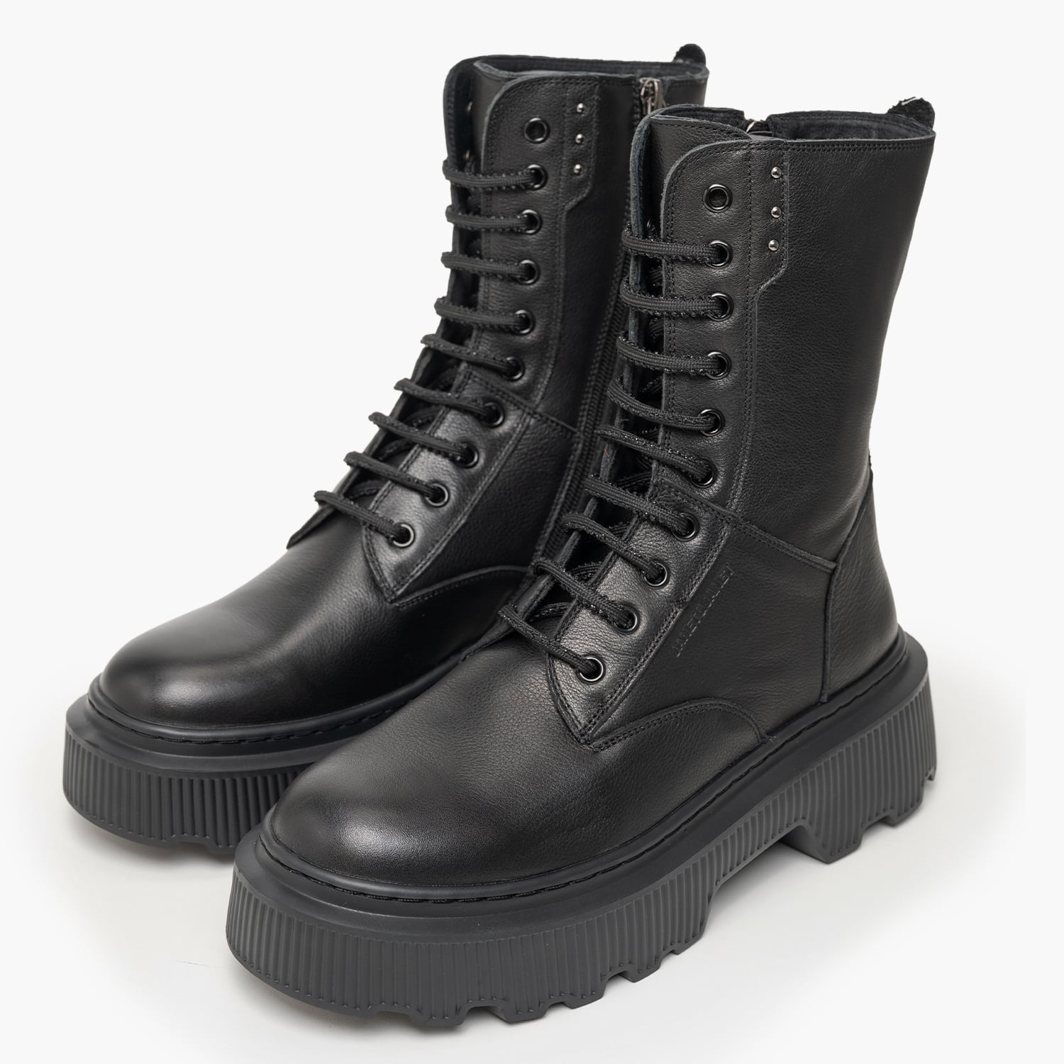 Janet & Janet J.452-Black