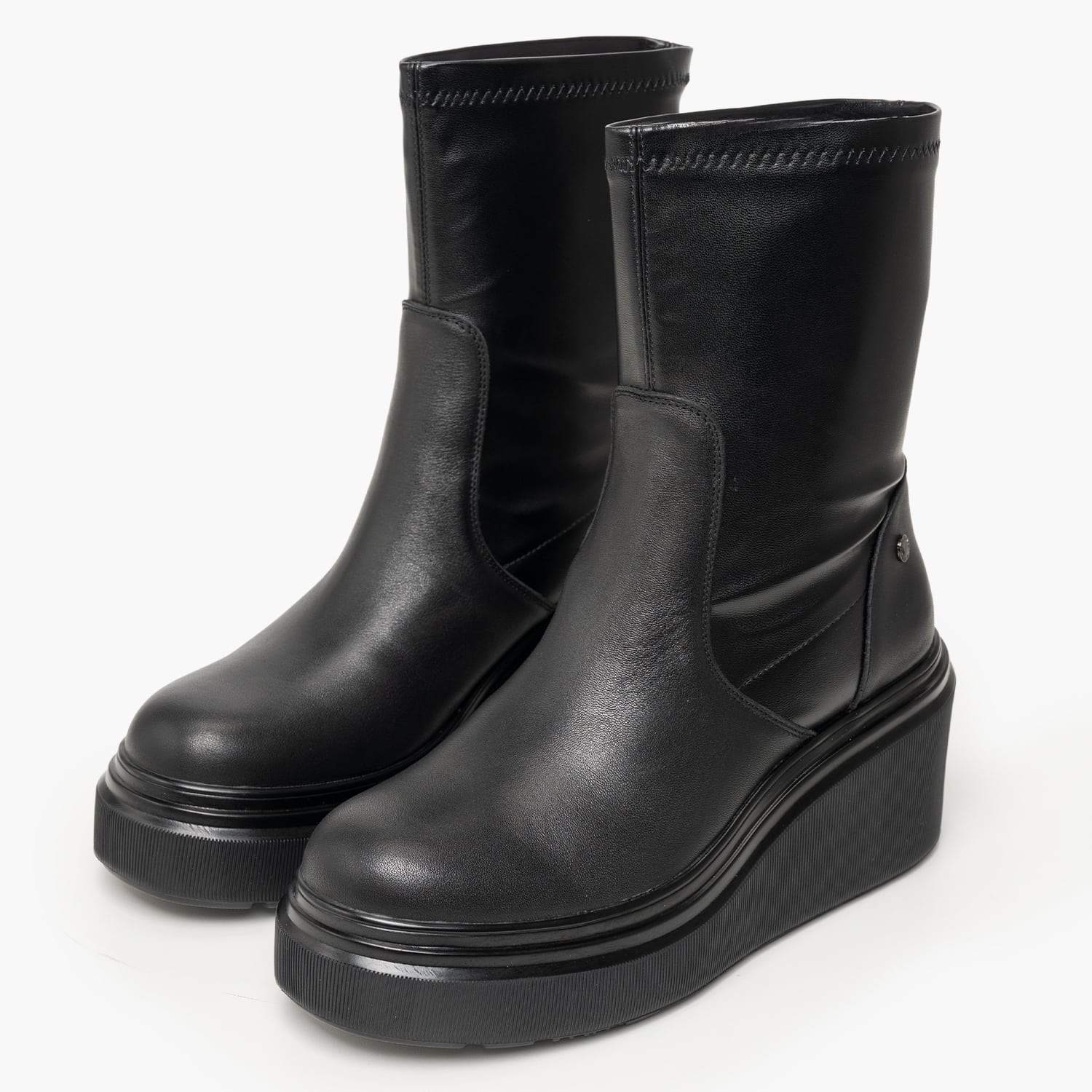 Janet & Janet J.460-Black