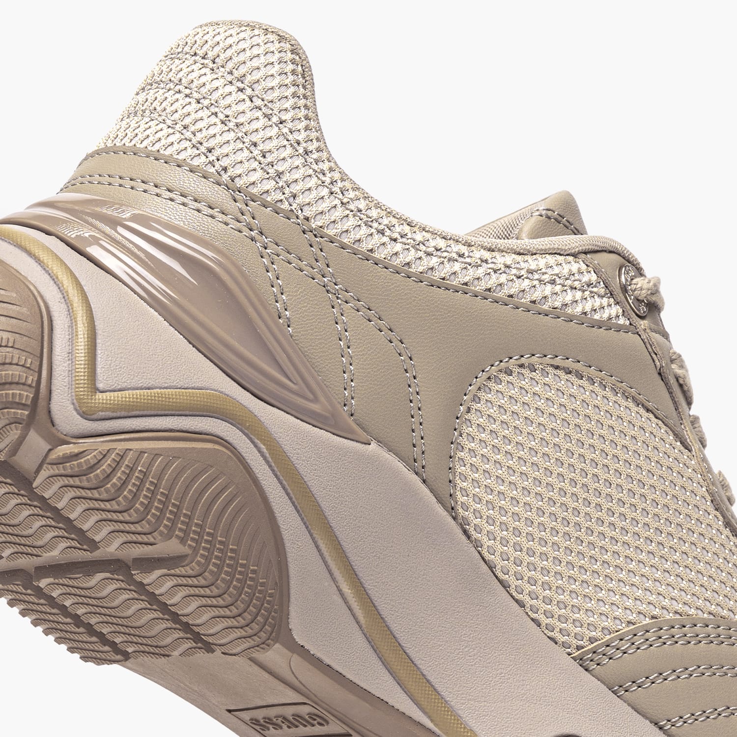 Guess Morriz Womens Casual Shoe Guess Morriz-Beige