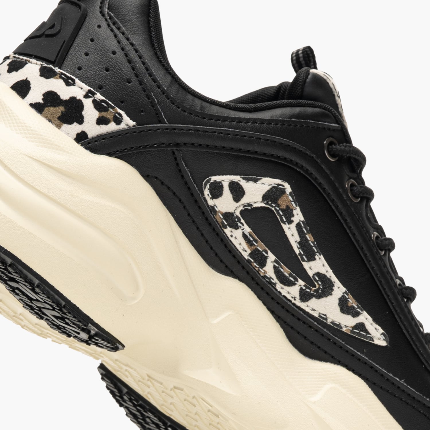 Fila Skye.Wmn Γυναικείο Παπούτσι Casual Fila Skye.Wmn-Black