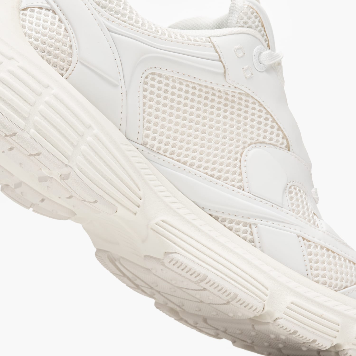Steve Madden Power.1-White
