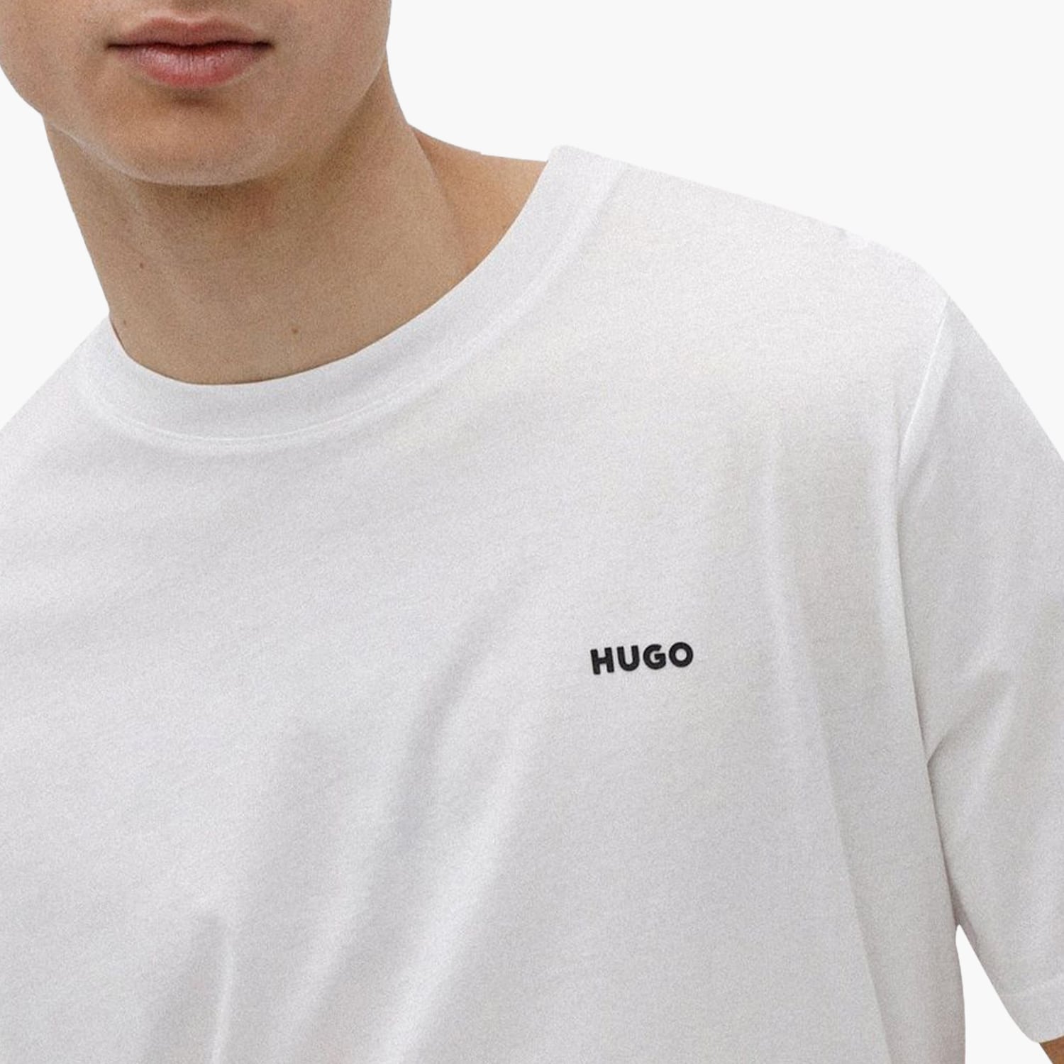 Hugo Dero222-White