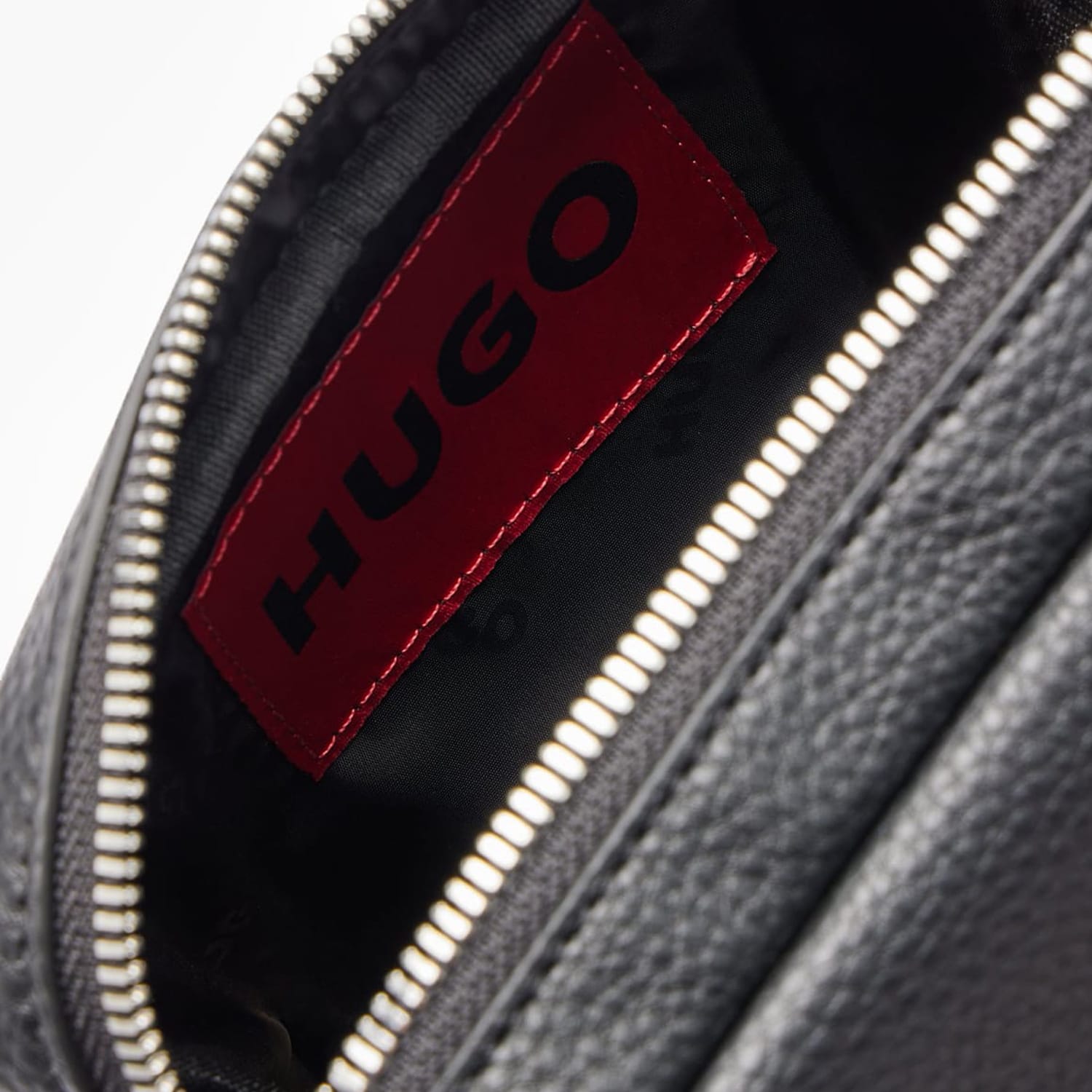 Hugo Ethon.Cross-Black