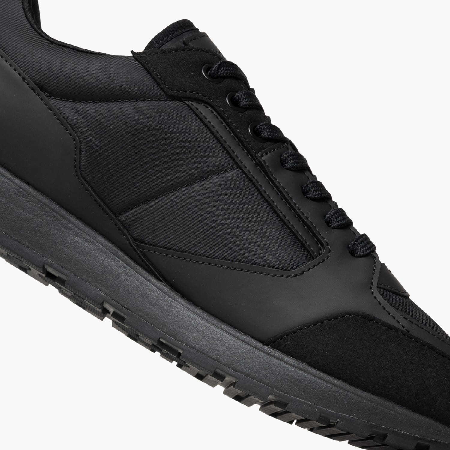 Hugo Leon.Mfbb-Black