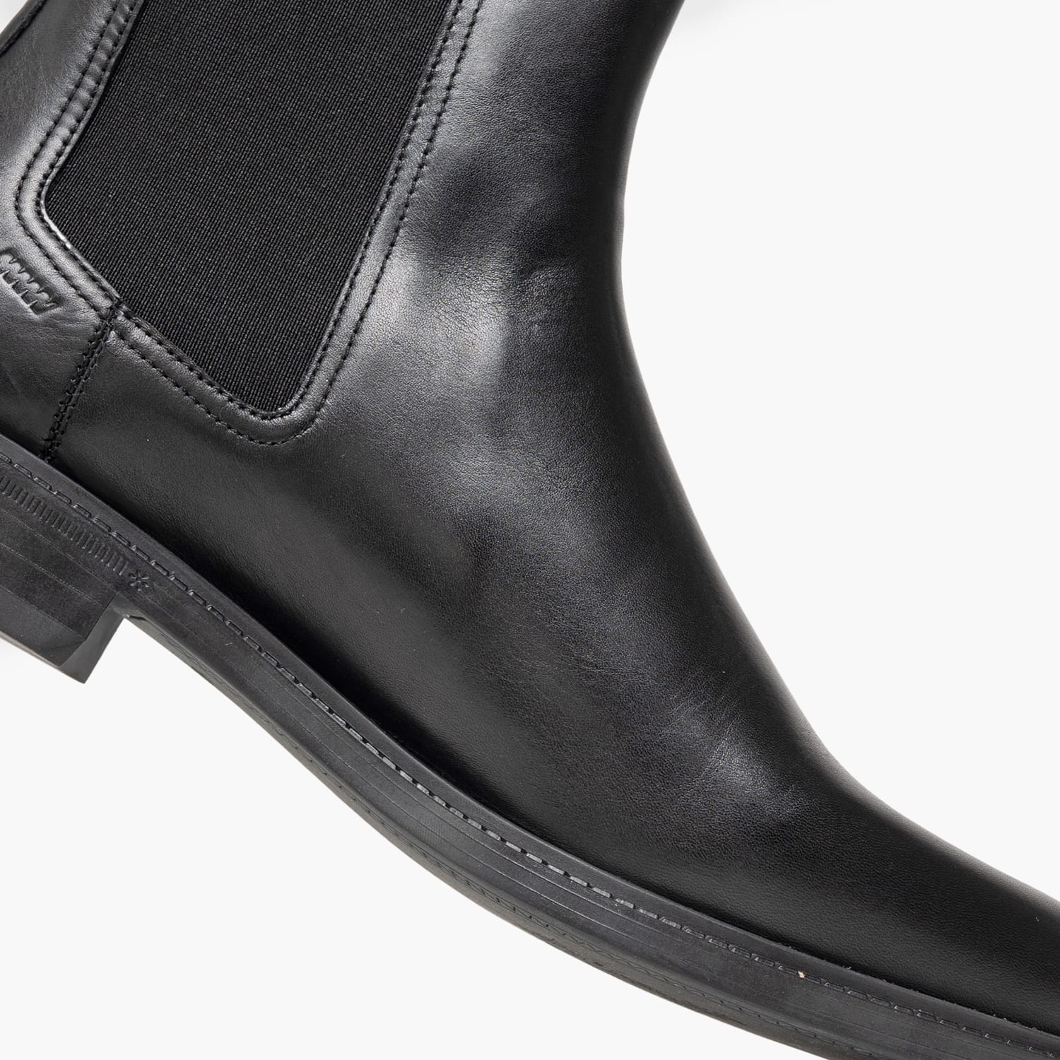 Hugo Lysander.Bt-Black