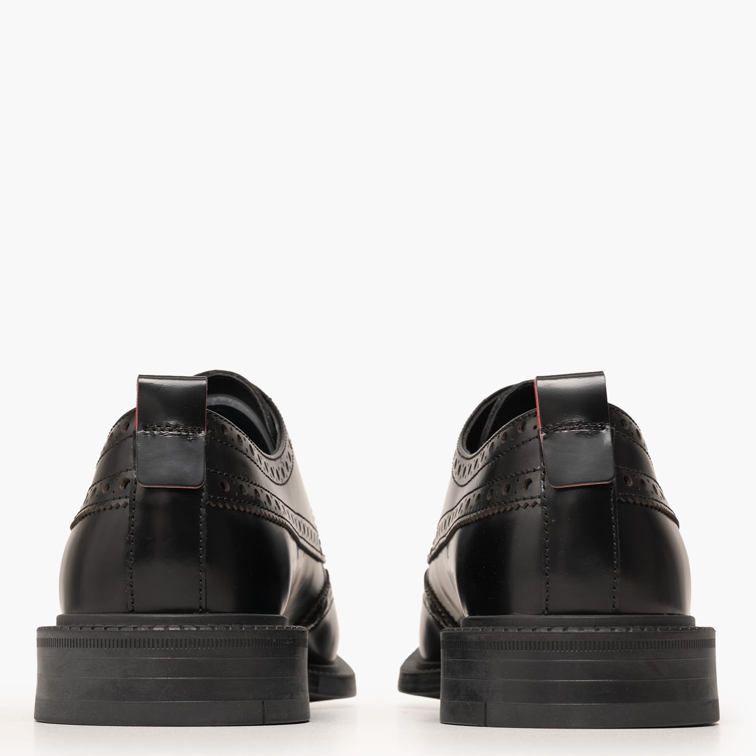 Hugo Lysander.Dt-Black