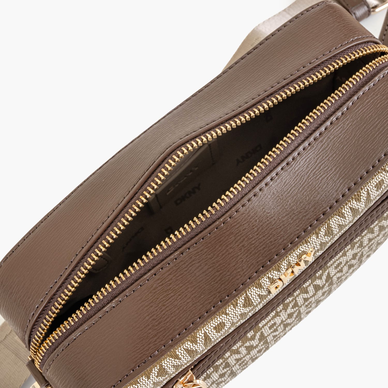 DKNY Bryant.Cam-Brown