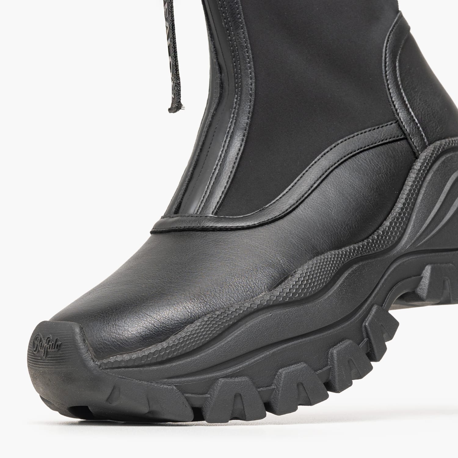 Buffalo Lola.Front-Black