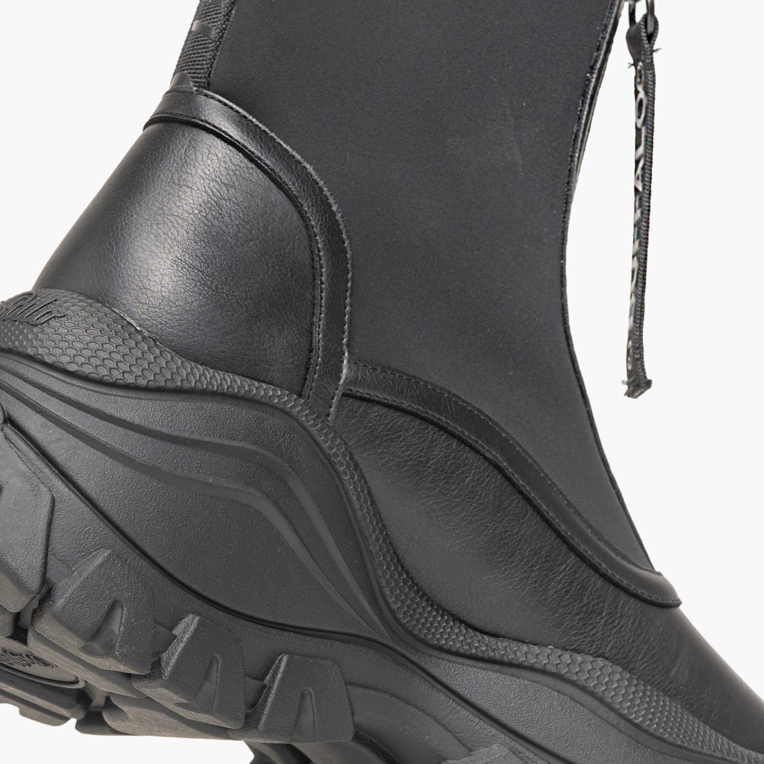 Buffalo Lola.Front-Black