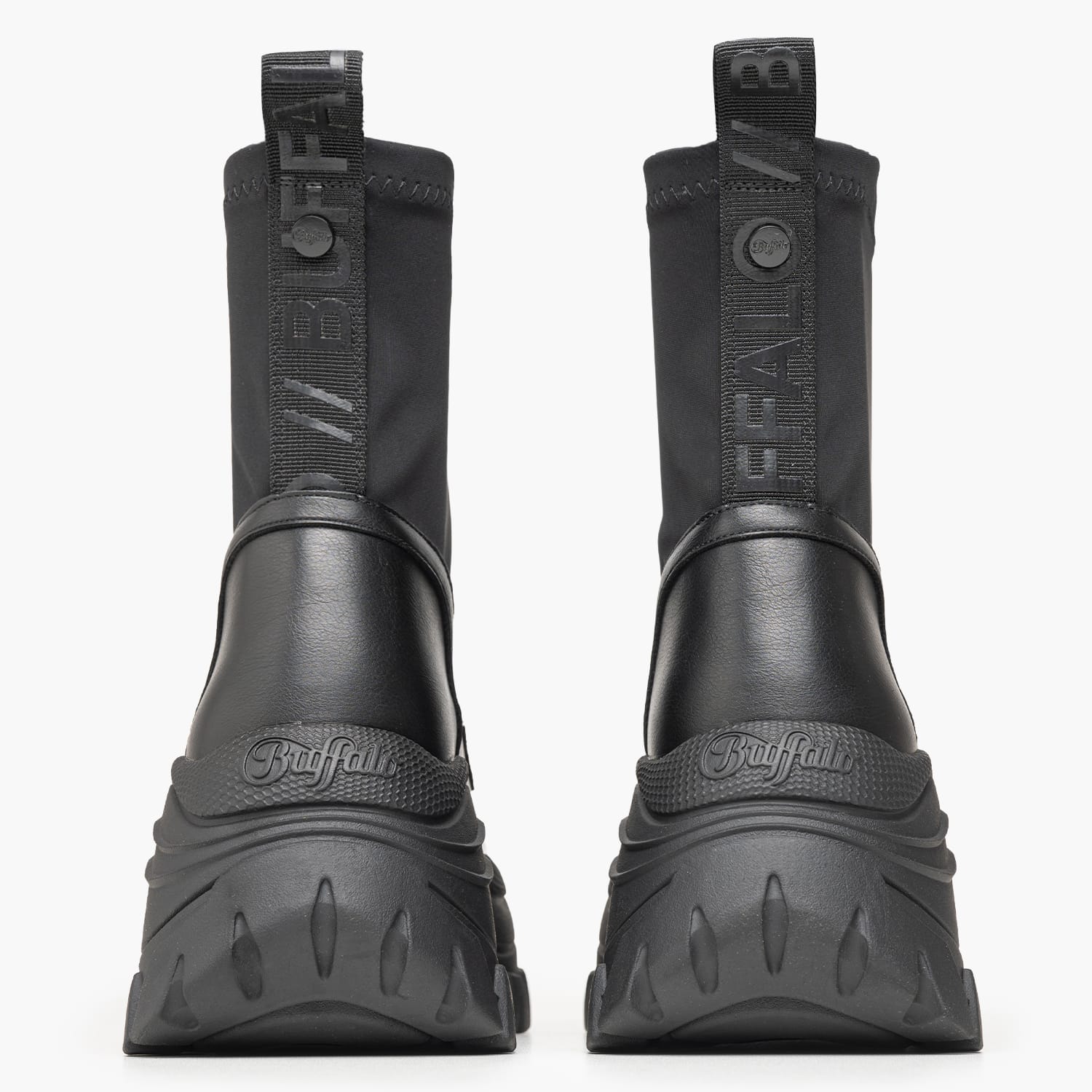 Buffalo Lola.Front-Black