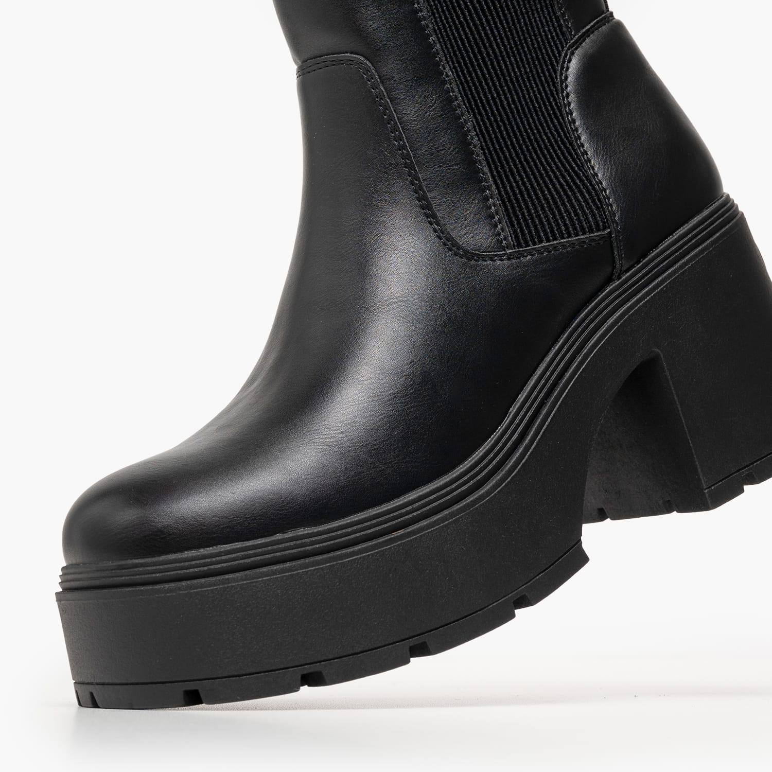 Buffalo Mila-Black