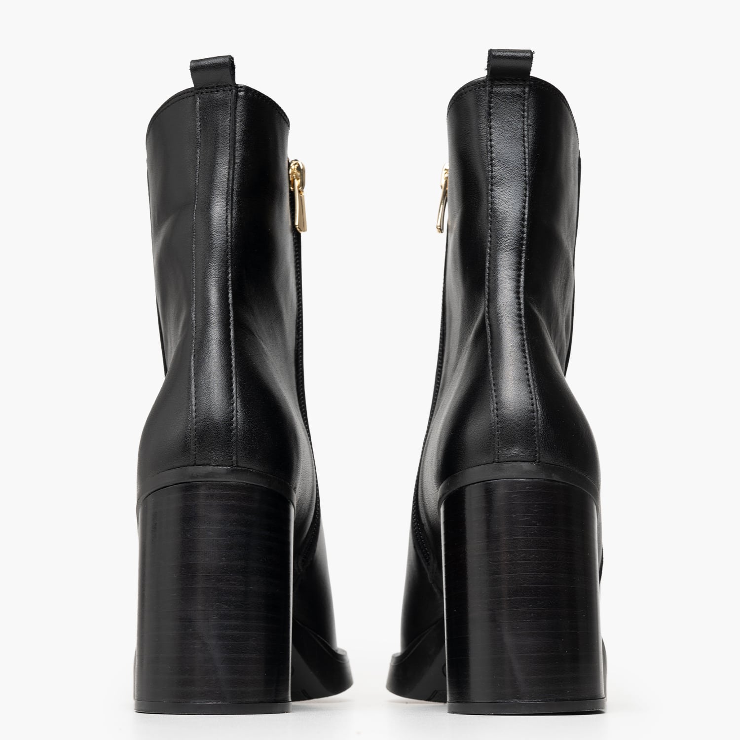 Mortoglou Aria-Black