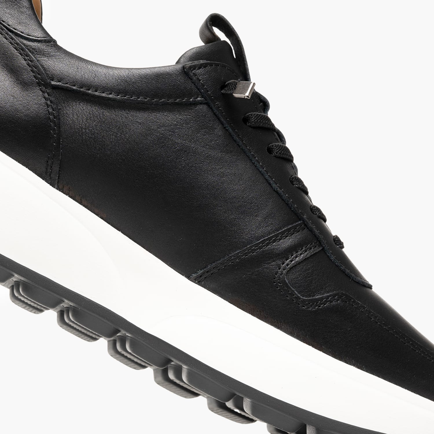Kalogirou 2242.Lea-Black