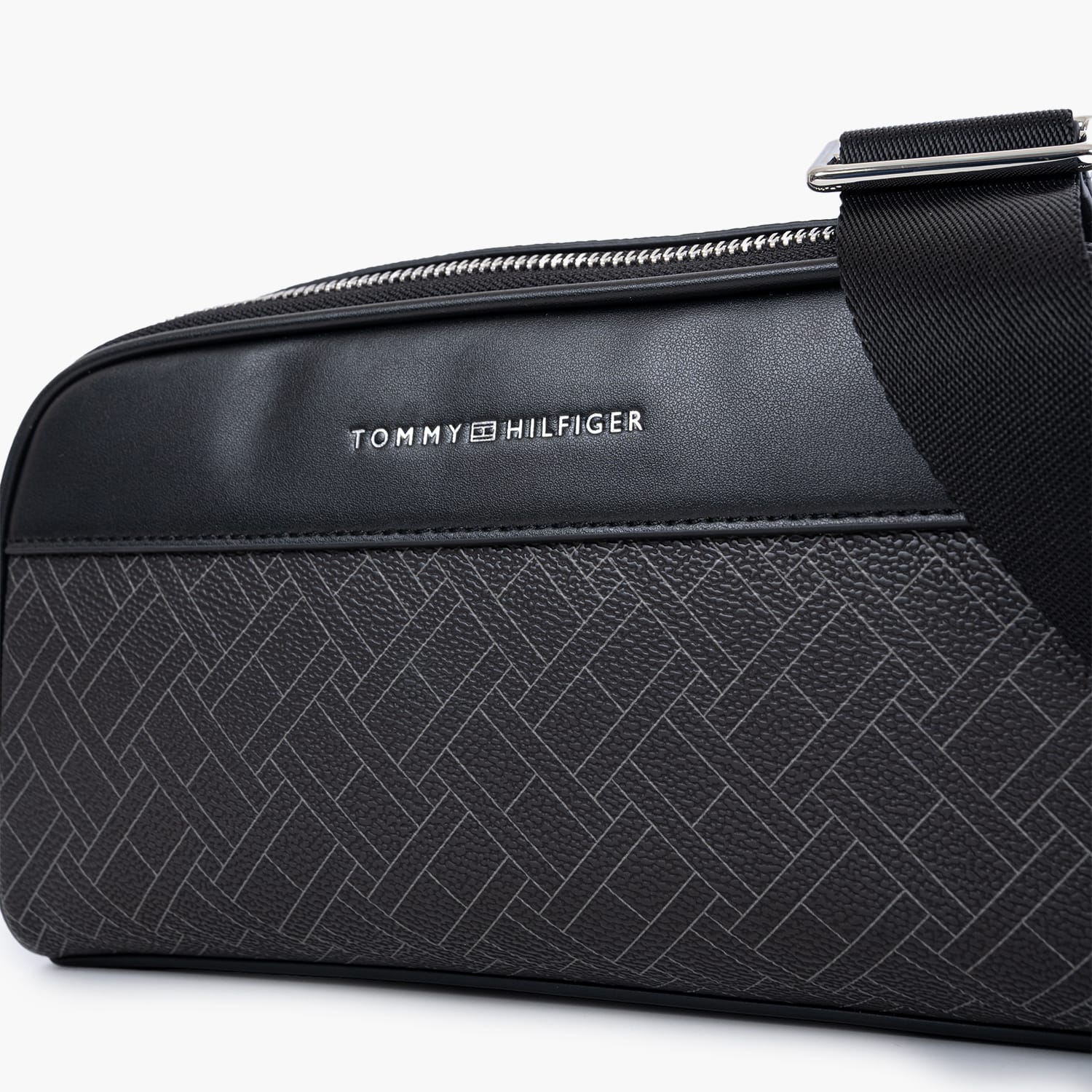 Tommy Hilfiger Monogram.Camera-Black