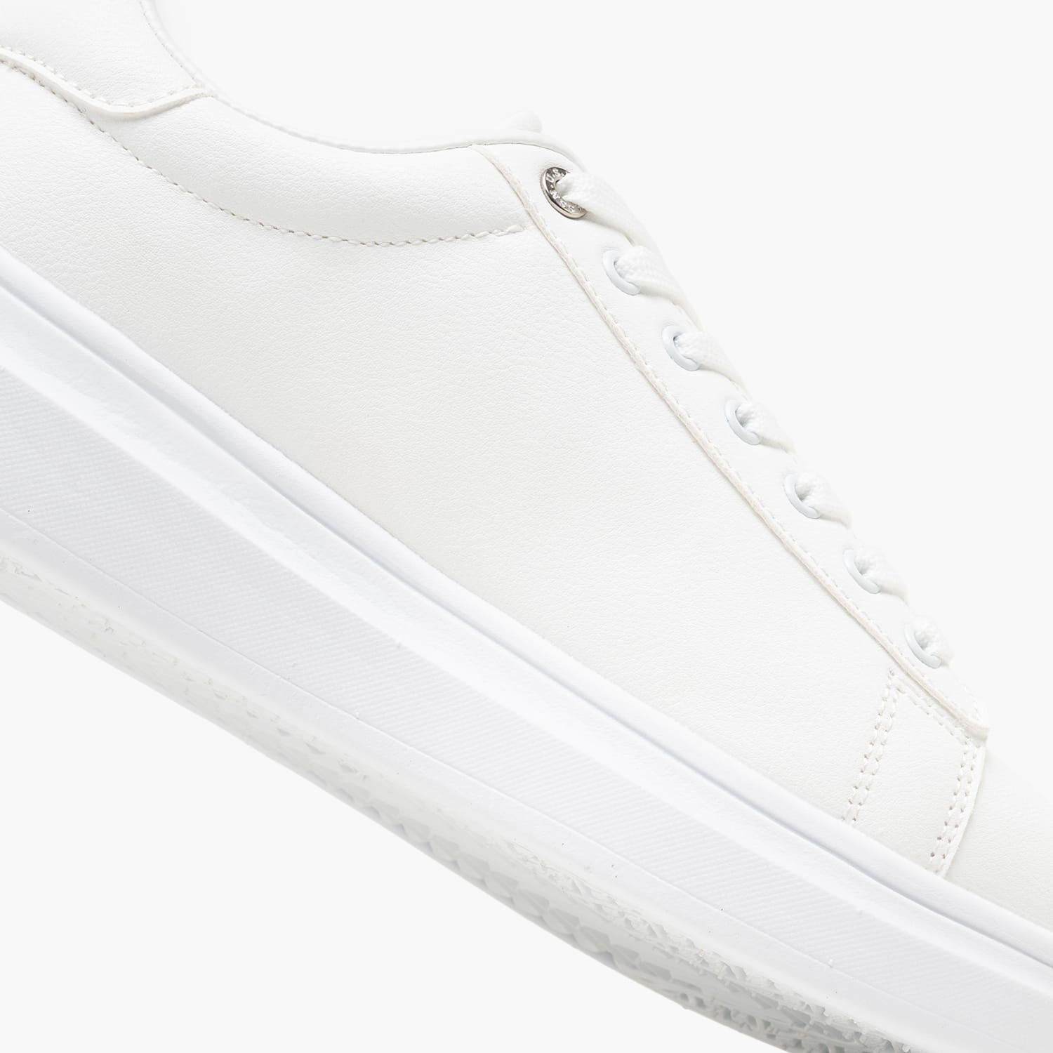U.S. Polo Assn. Cody016-White