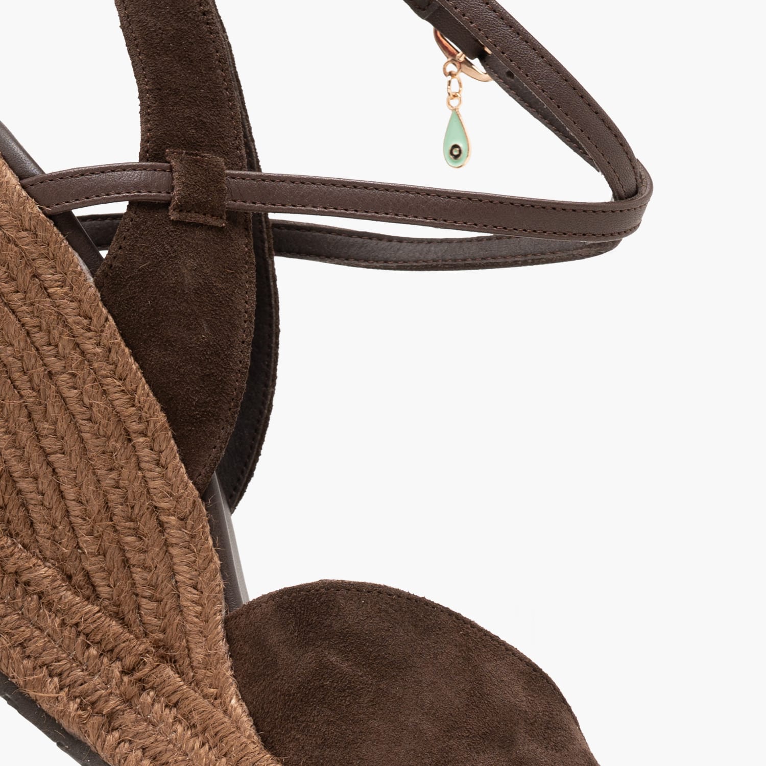 Komis and Komis E.101-Brown