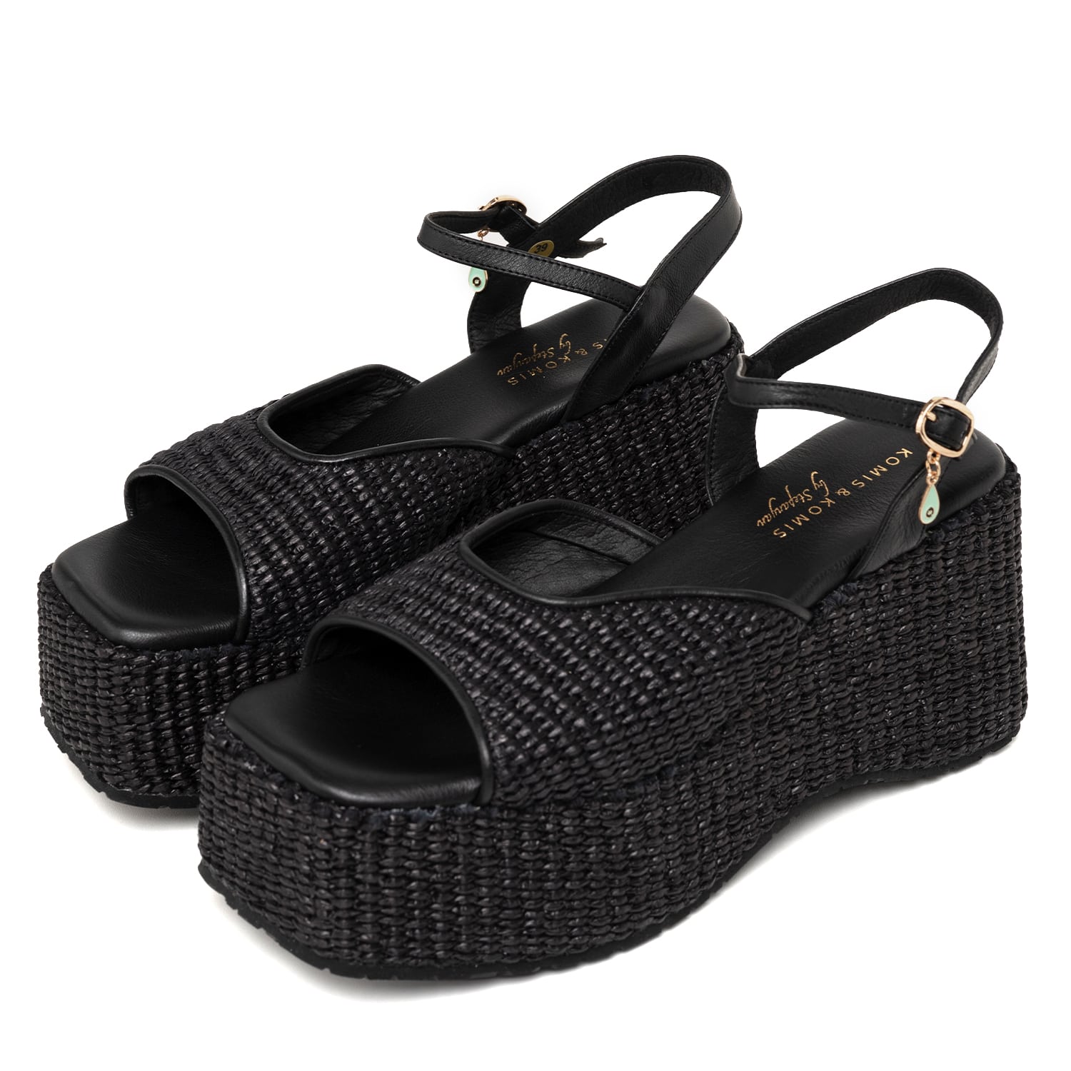 Komis and Komis E.202-Black