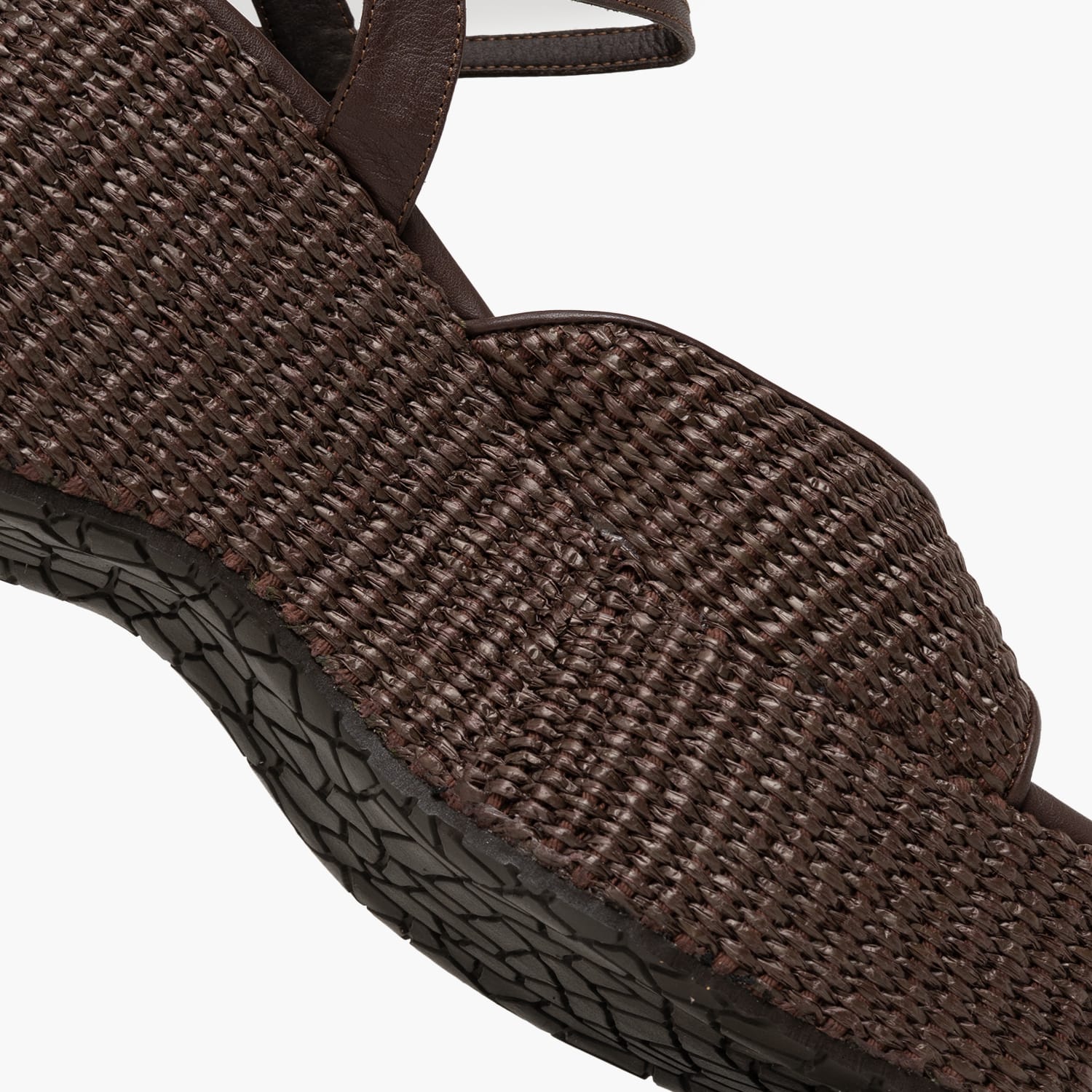 Komis and Komis E.202-Brown