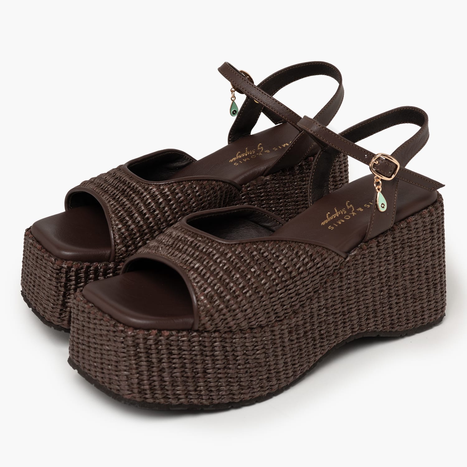 Komis and Komis E.202-Brown