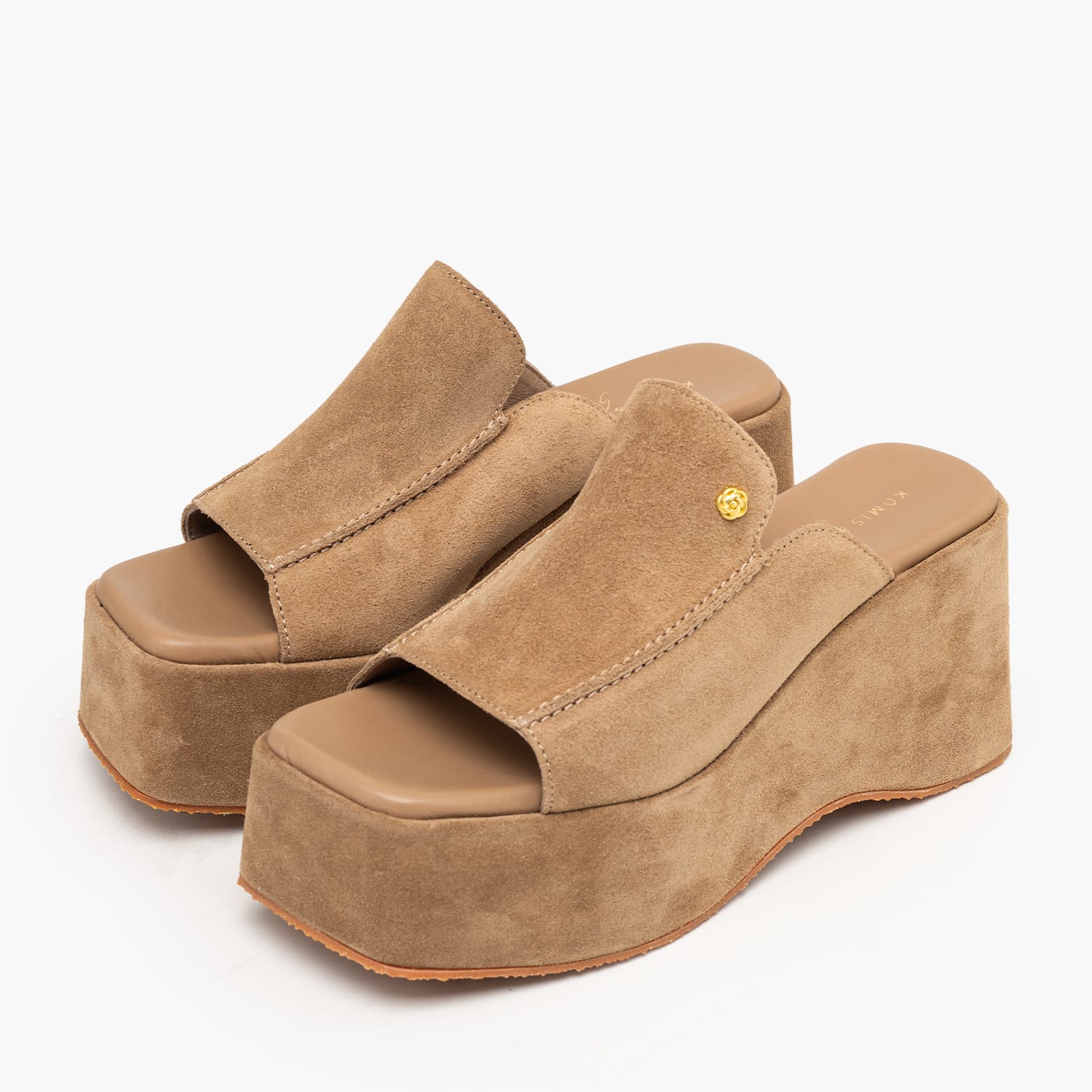 Komis and Komis E.212-Beige