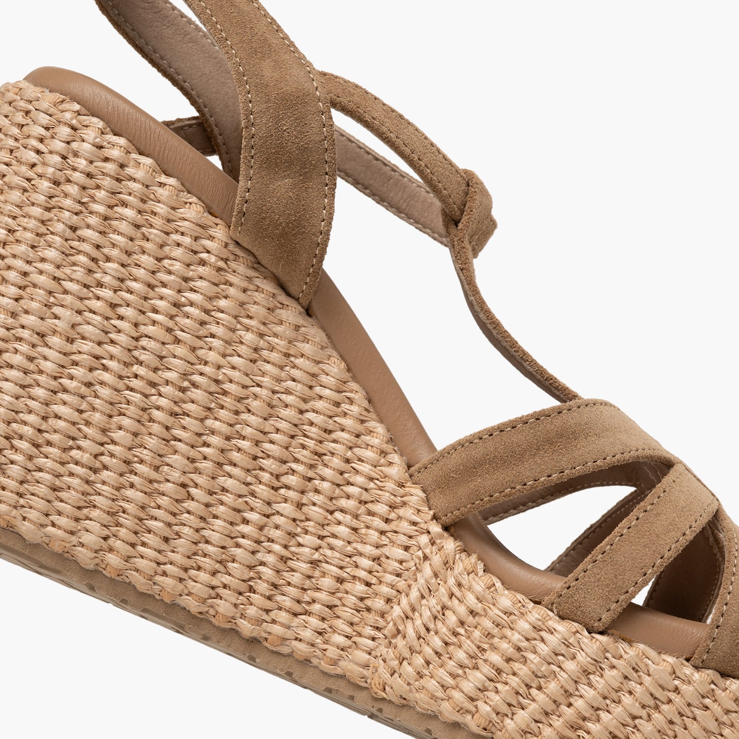 Komis and Komis E.406-Beige