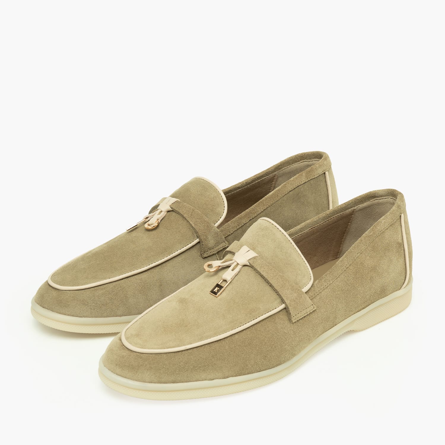 Komis and Komis E.502-Olive