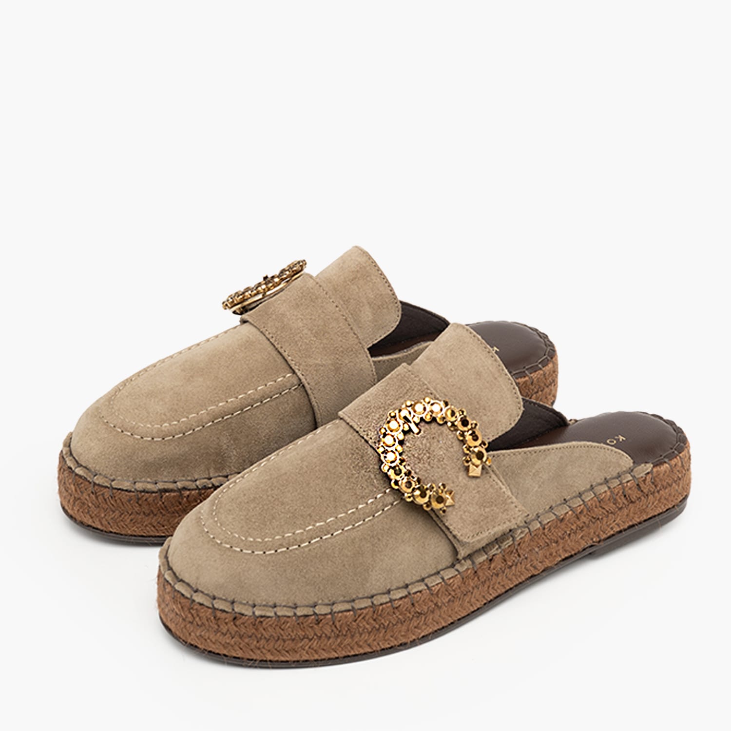 Komis and Komis E.57-Taupe