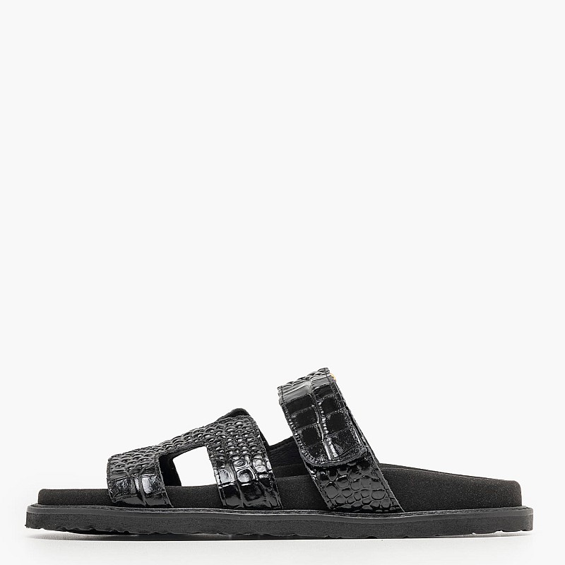 Komis and Komis E.6B Woman's Flat