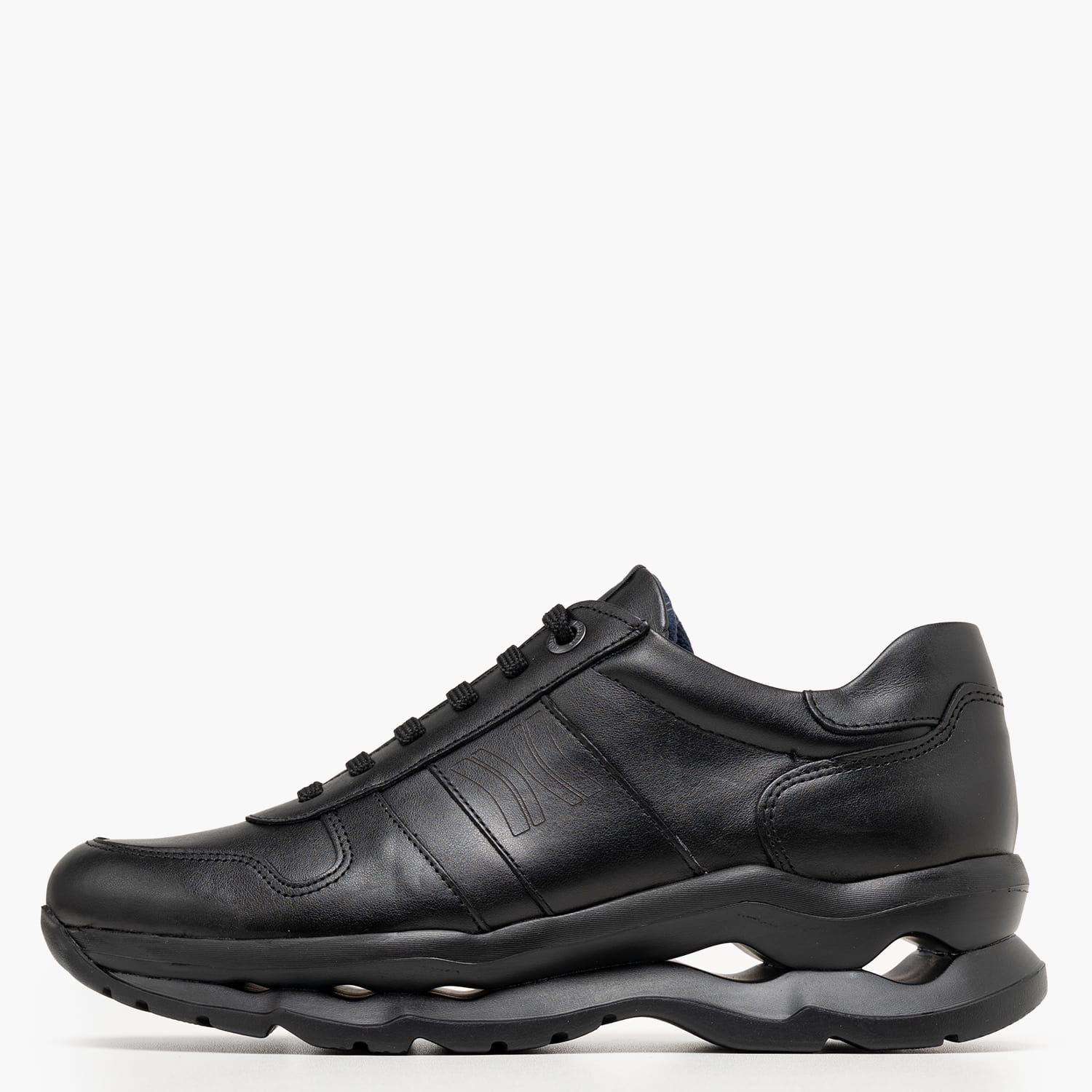 Callaghan 17824-Black