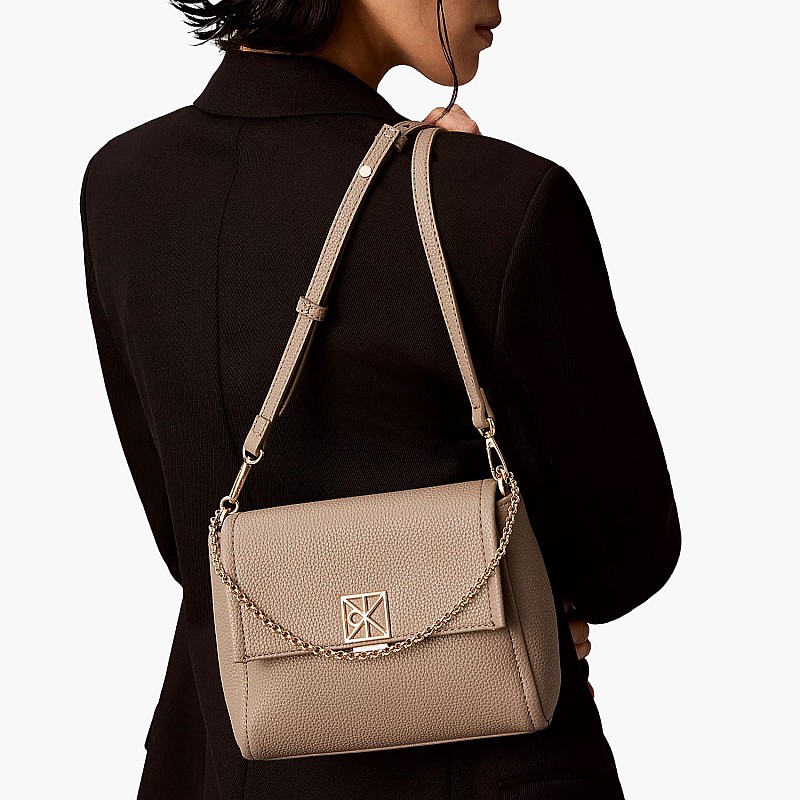 Calvin Klein Emblem.Hw Γυναικεία Τσάντα