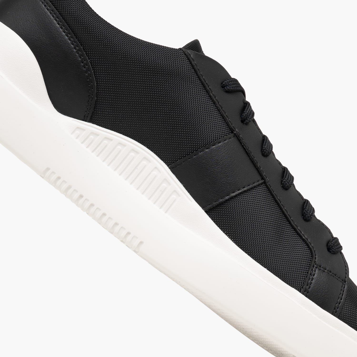 Hugo Tenn.Blake-Black