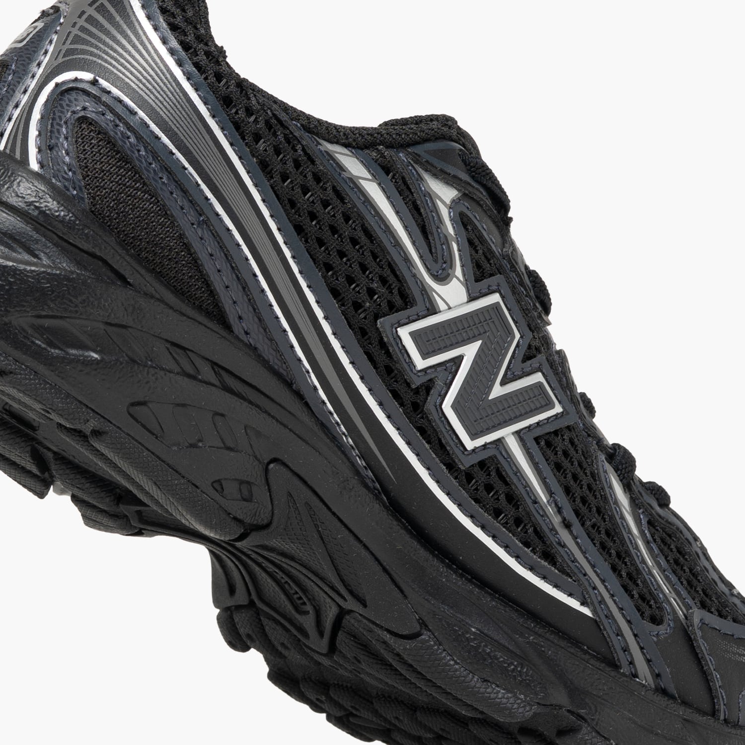 New Balance 740.Kd-Black
