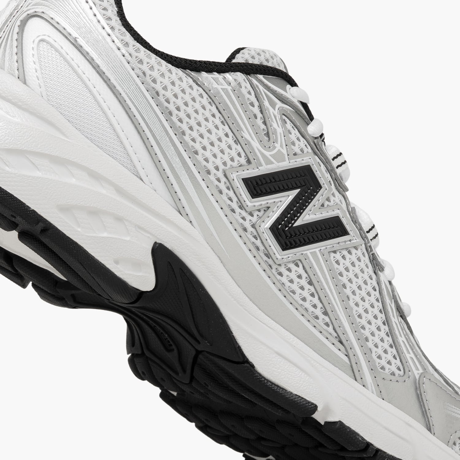 New Balance U740-White