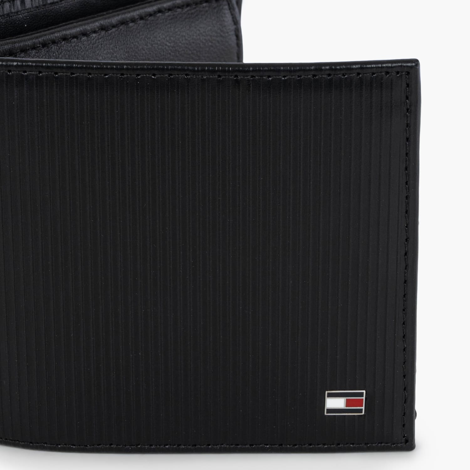 Tommy Hilfiger Corp.Cc-Black