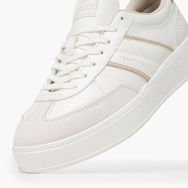 Tommy Hilfiger Greenwich.Form Women's Casual Shoe