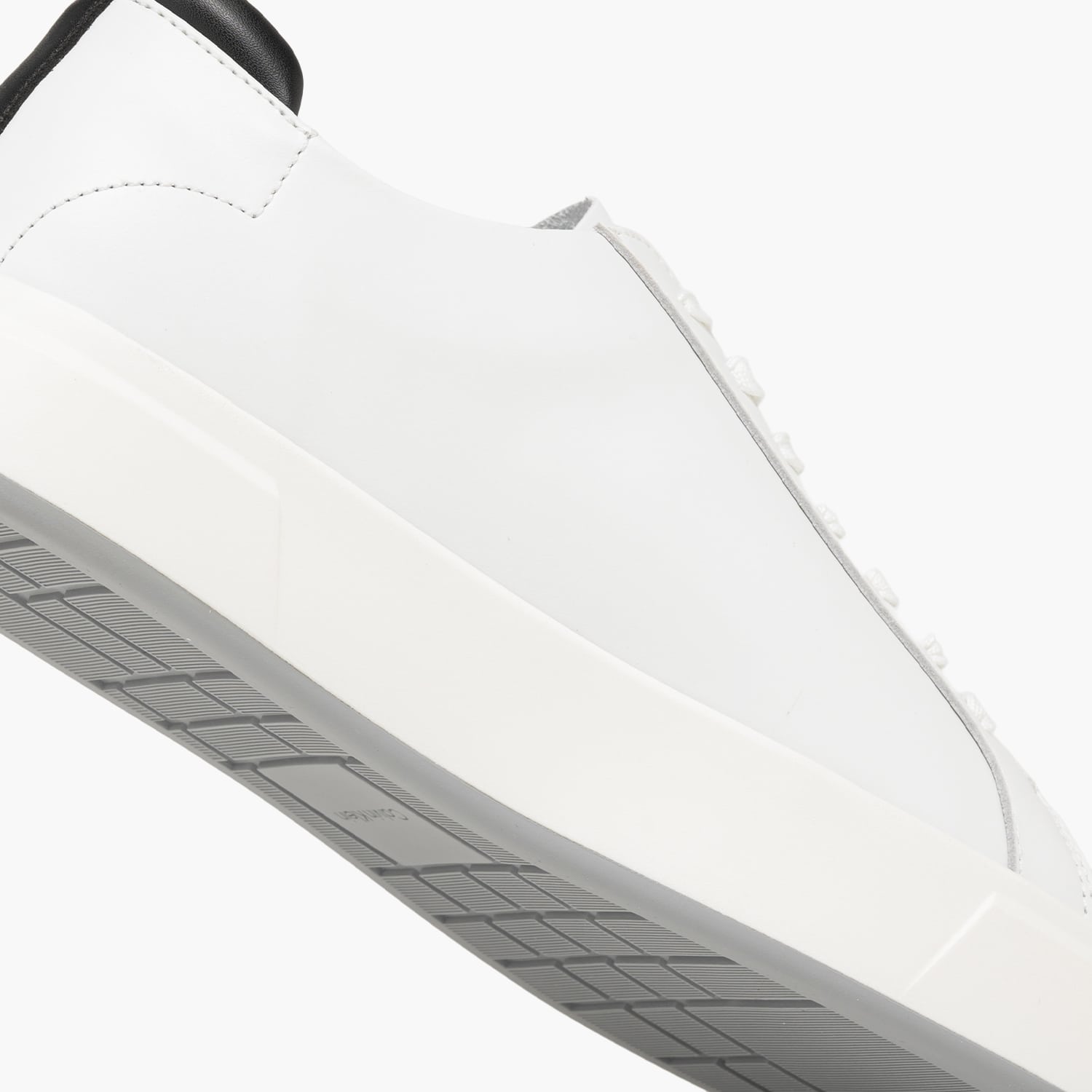 Calvin Klein Basket.Ml-White