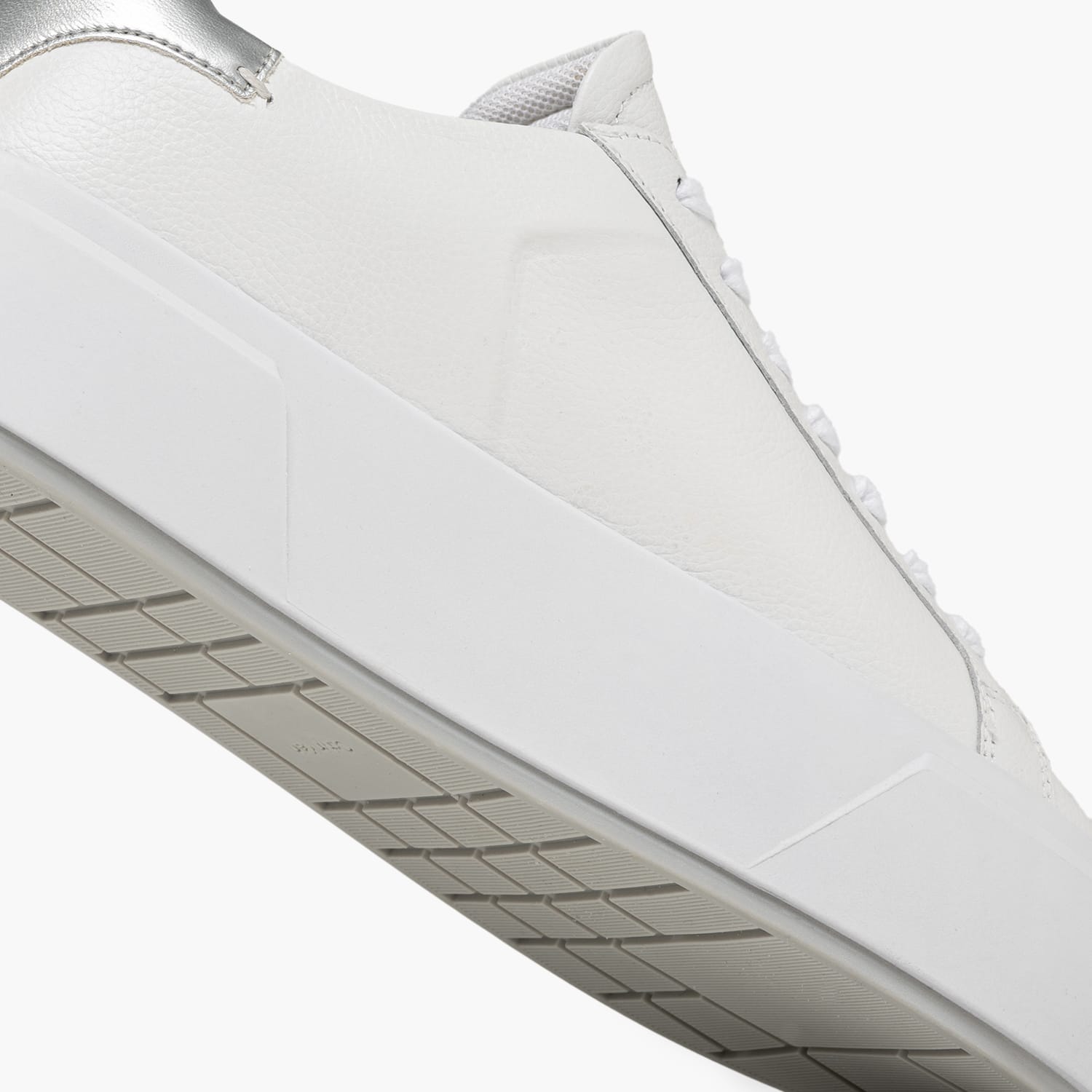 Calvin Klein Flatform.Met-White