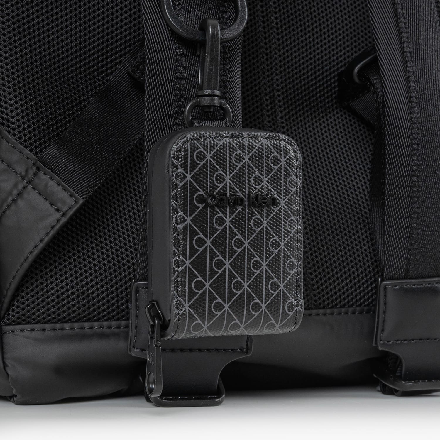 Calvin Klein Puffer.Rolltop-Black