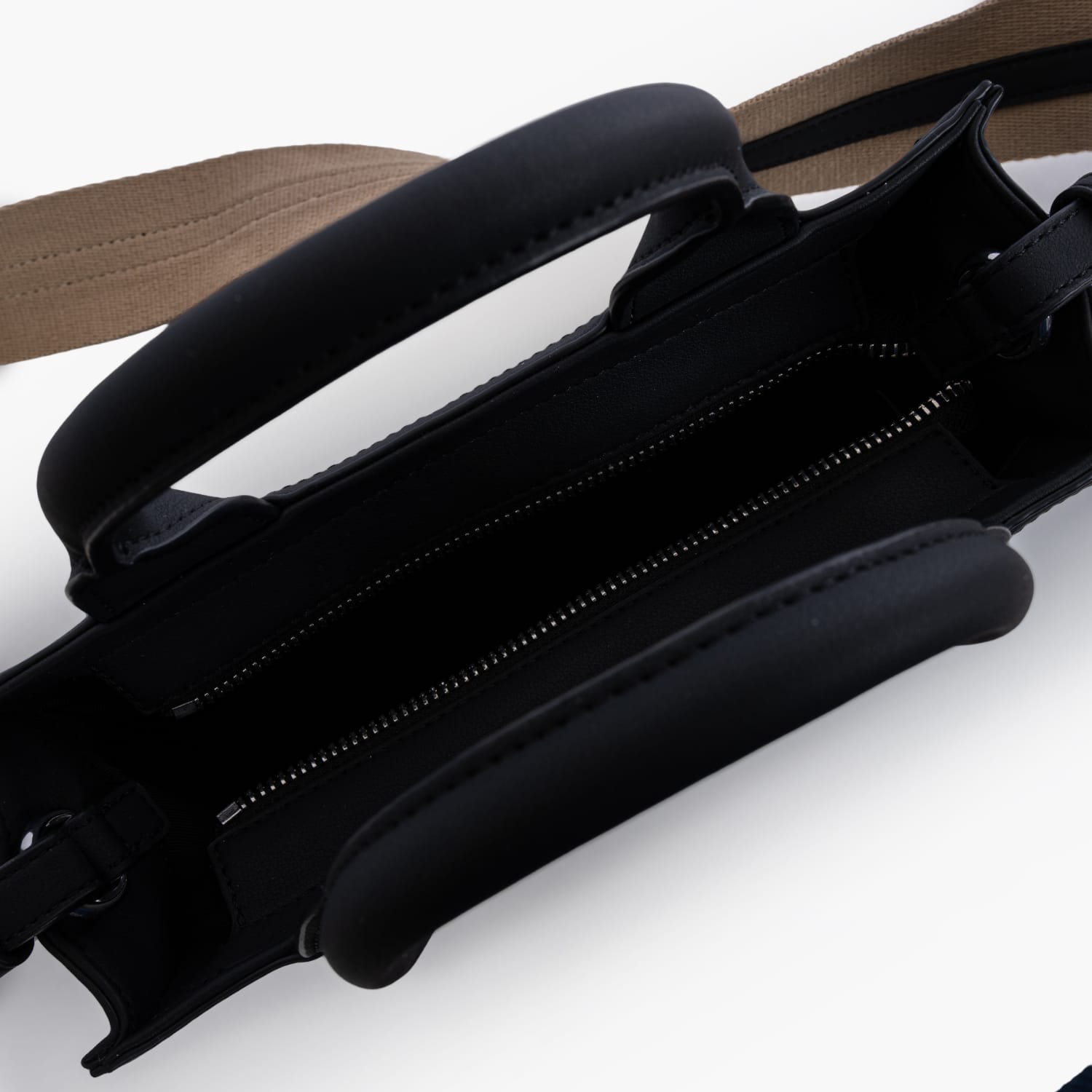 Love Moschino JC4044-Black